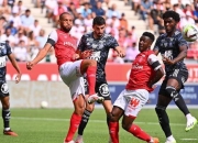 乐鱼体育课程-包含兰斯主场战平马赛，双方握手言和的词条