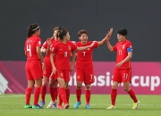 乐鱼体育官方登录入口-中国女足球员在国际赛场上大放异彩