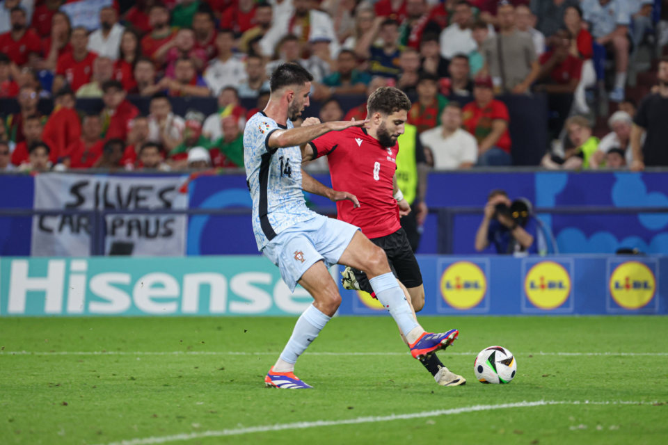 包含格鲁吉亚迎战希腊，决定晋级机会的词条