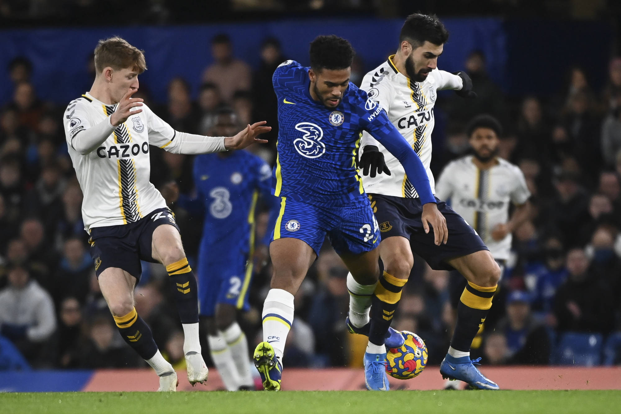 哈德斯菲尔德主场逼平埃弗顿,保持不败的简单介绍 哈德斯菲尔德主场逼平埃弗顿,保持不败的简单介绍