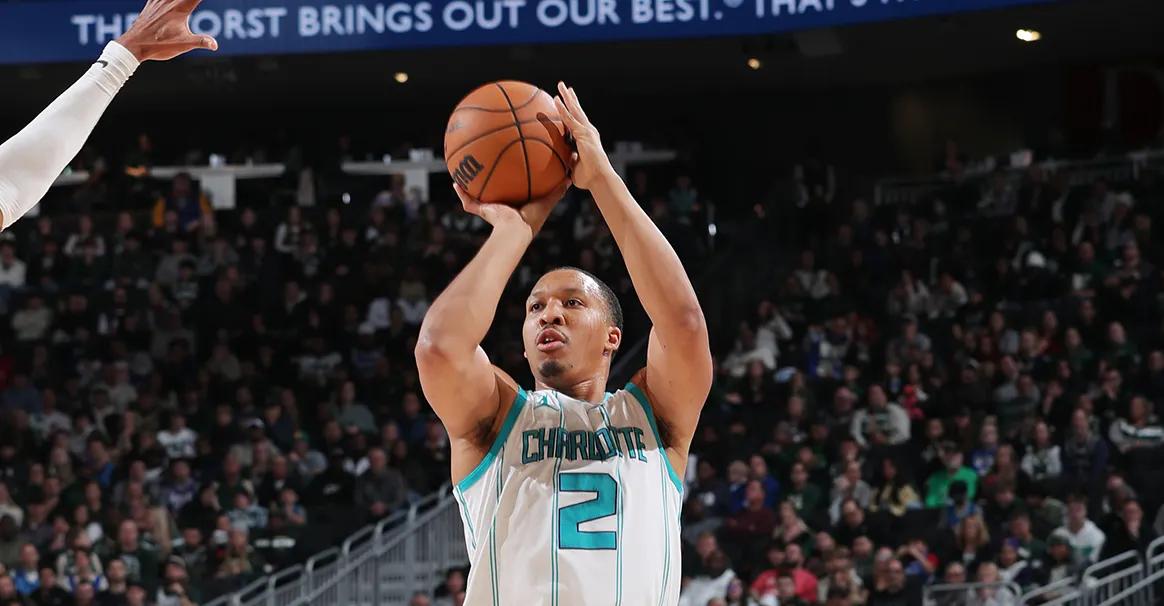 关于夏洛特黄蜂主教练因病缺席比赛，球队战绩备受关注的信息