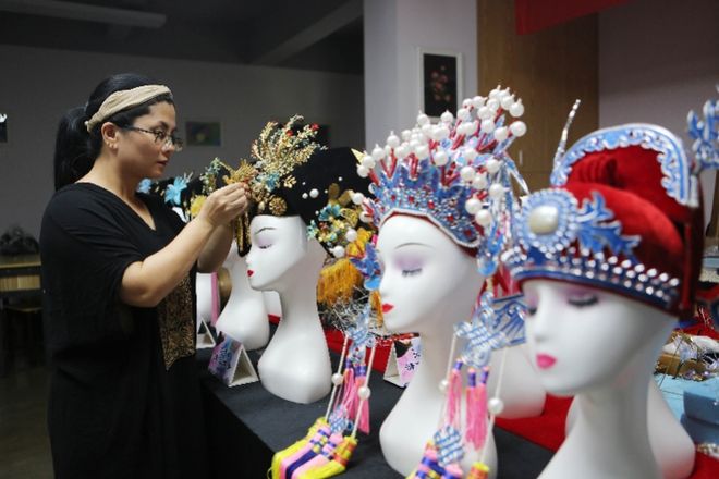 包含队伍奋力拼搏精湛技艺令人叹为观止的词条