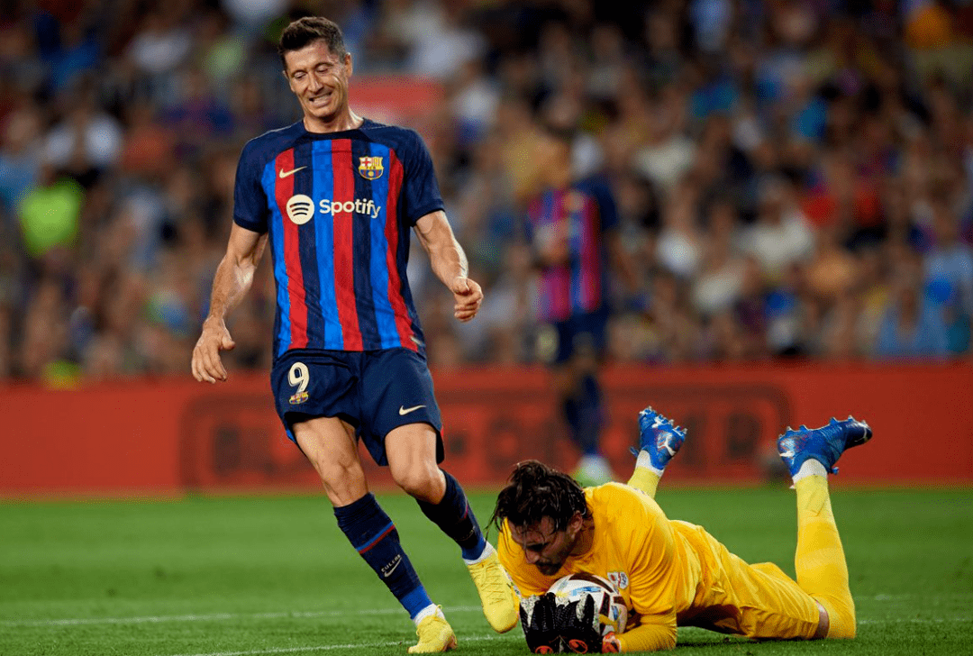 包含意甲劲旅挑战西甲王者，谁能笑到最后？的词条