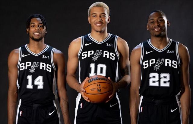 马刺实力出众，稳操胜券拿下胜利的简单介绍