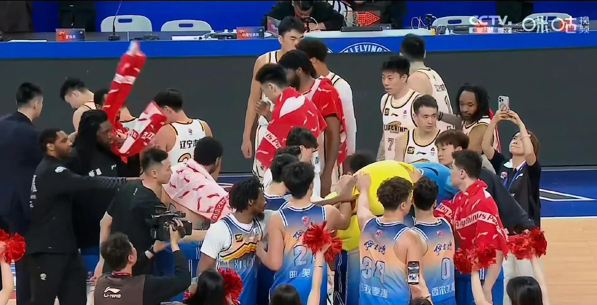 青岛男篮连胜发威,迎战强敌 青岛男篮连胜发威,迎战强敌