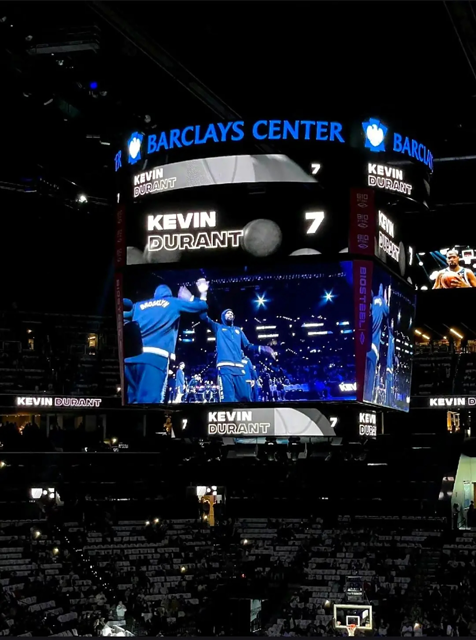 篮网主场取胜凯尔特人，厄文大号三双