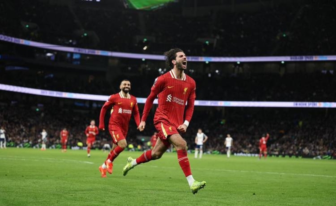 利物浦中场伤退，对球队冲击不小